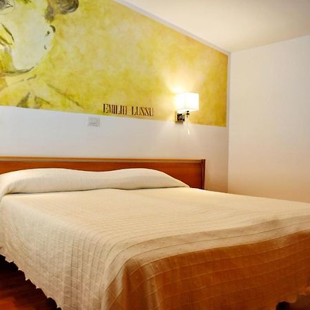 Sale Hotel Позада Екстериор снимка