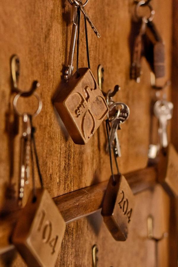 Sale Hotel Позада Екстериор снимка